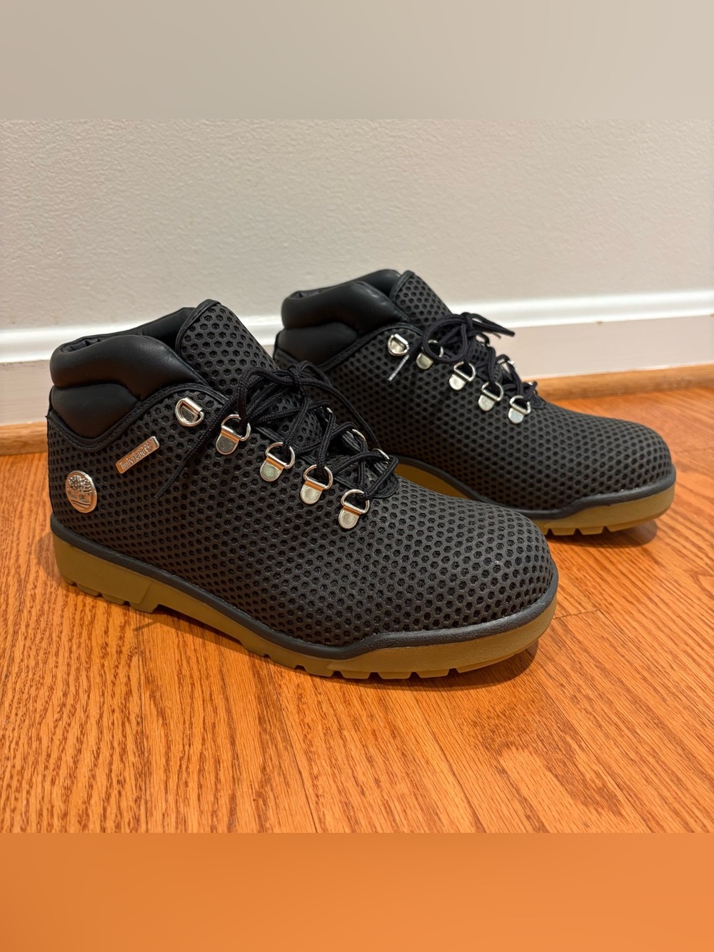 Rare Timberland Vent Tech Boots Size 8.5 Unisex Mesh Hiking Lug Sole Boots Hive